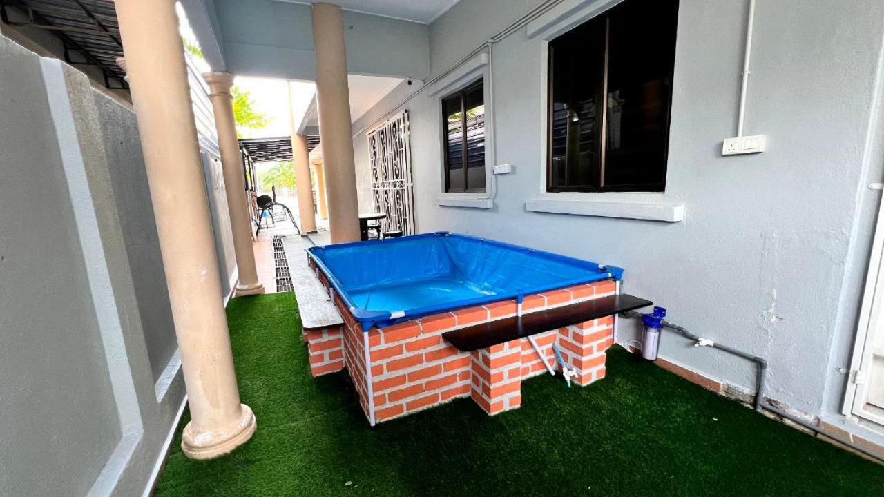 Chukai Yb Guest House 4 Bilik 5 Katil מראה חיצוני תמונה