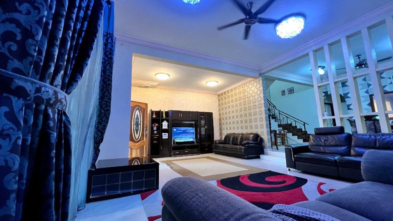 Chukai Yb Guest House 4 Bilik 5 Katil מראה חיצוני תמונה